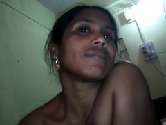 Indian wife has oral and cowgirl reverse sex