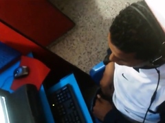 Str8 spy guy cum in his hand in cyber cafe